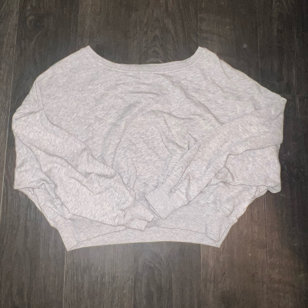 American eagle grey short pullover size small